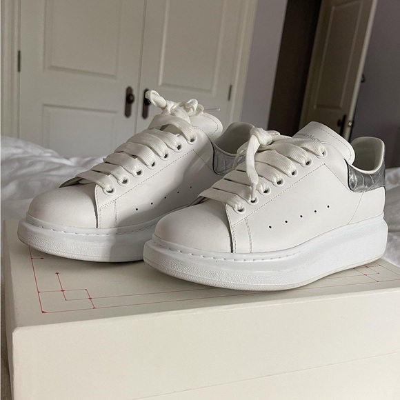 ALEXANDER MCQUEEN SNEAKERS - Picture 1 of 4